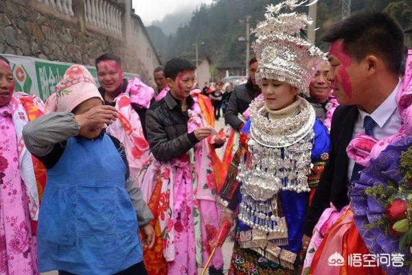 云南少數(shù)民族風(fēng)俗習(xí)慣大多是？